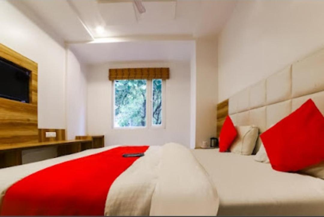 Hotel Awesome International New Delhi Extérieur photo