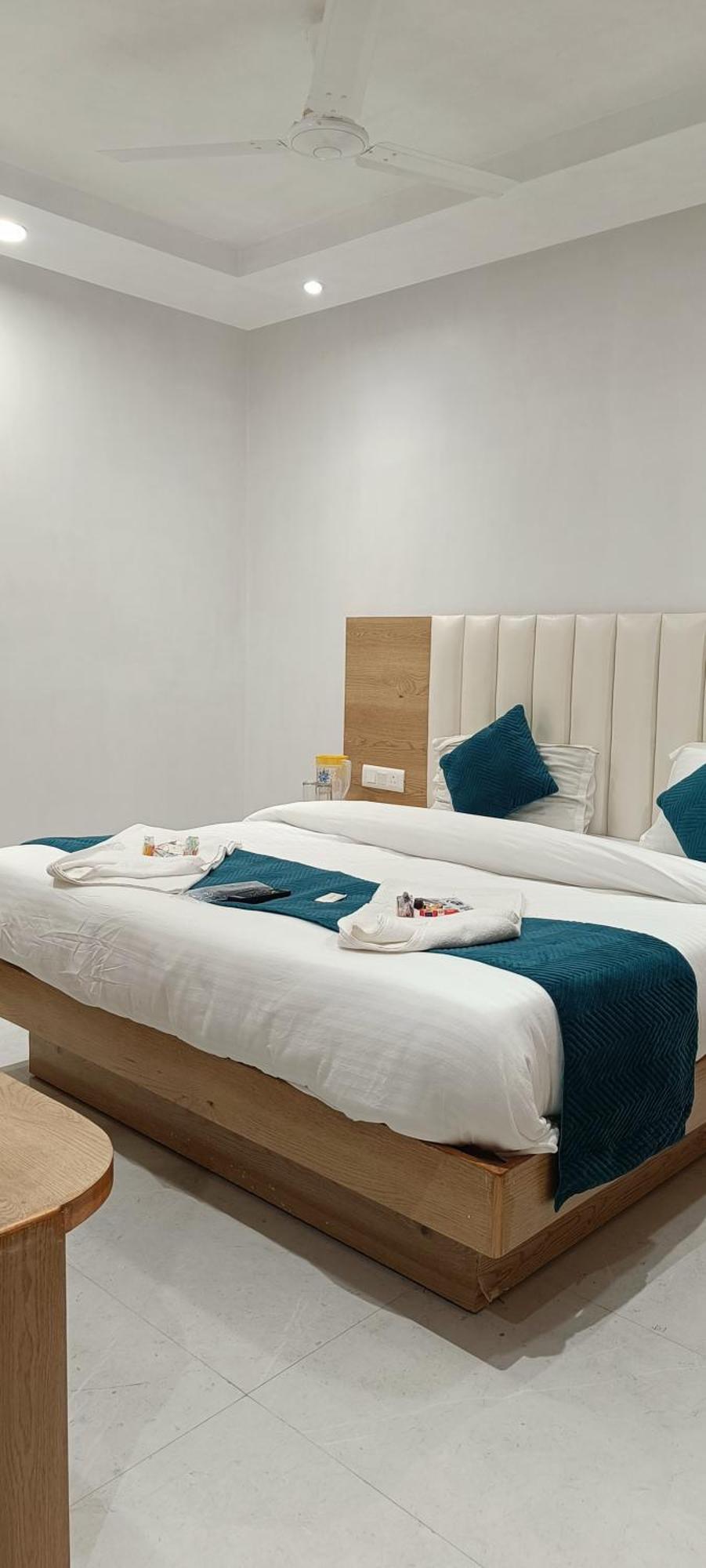 Hotel Awesome International New Delhi Extérieur photo