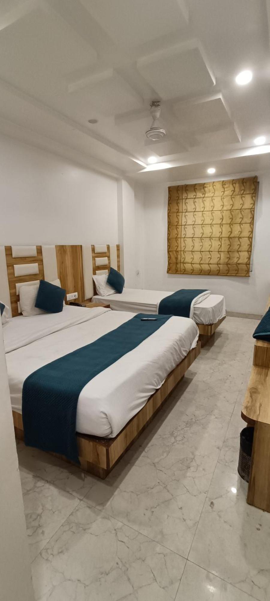 Hotel Awesome International New Delhi Extérieur photo
